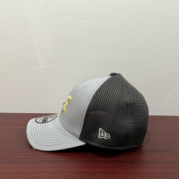 New Era, 39Thirty Hat, University of Michigan Grey - Picture 5 of 7